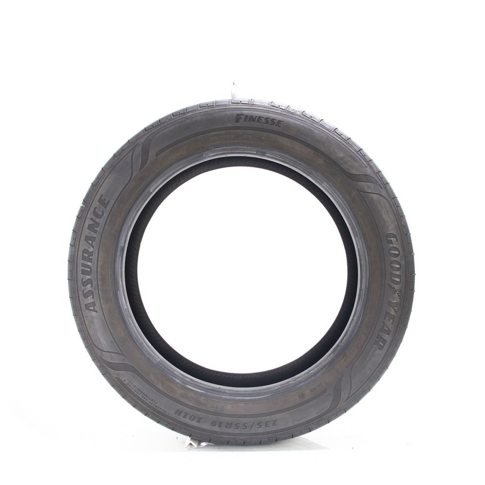 Used 235/55R19 Goodyear Assurance Finesse 101H - 4.5/32 - Image 3