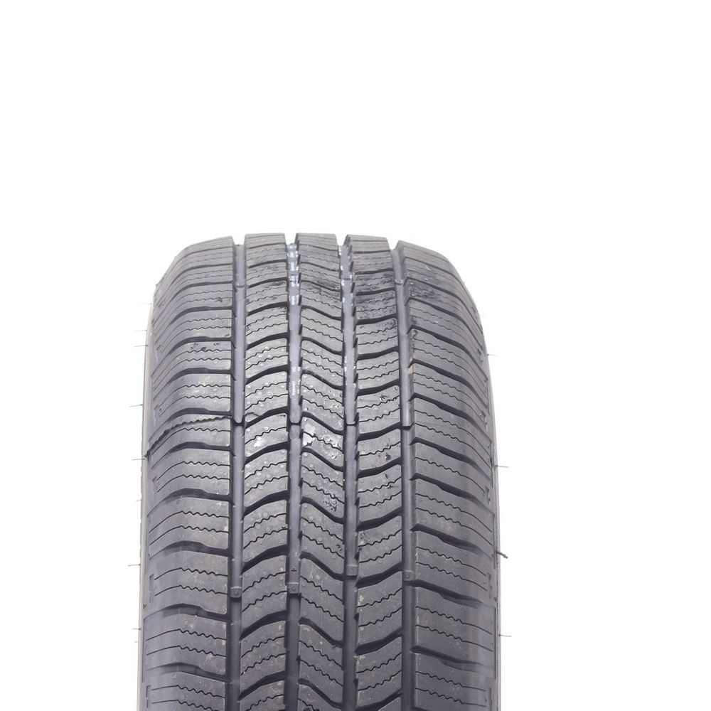 Driven Once 235/70R16 Starfire Solarus HT 106T - 10.5/32 - Image 2