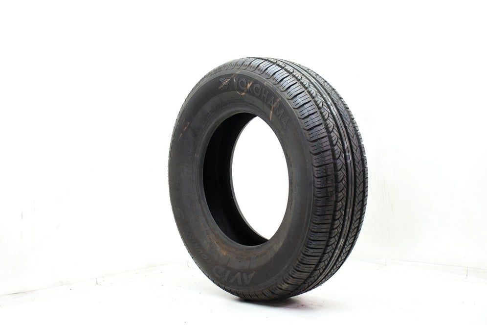 Set of (2) New 215/70R15 Yokohama Avid Touring S 98S - 10/32 - Image 1