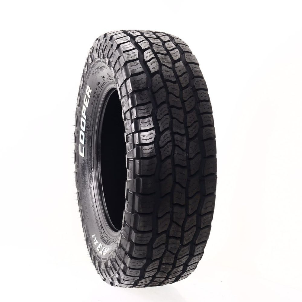 New LT 265/70R18 Cooper Discoverer AT3 XLT 124/121S E - 18/32 - Image 1