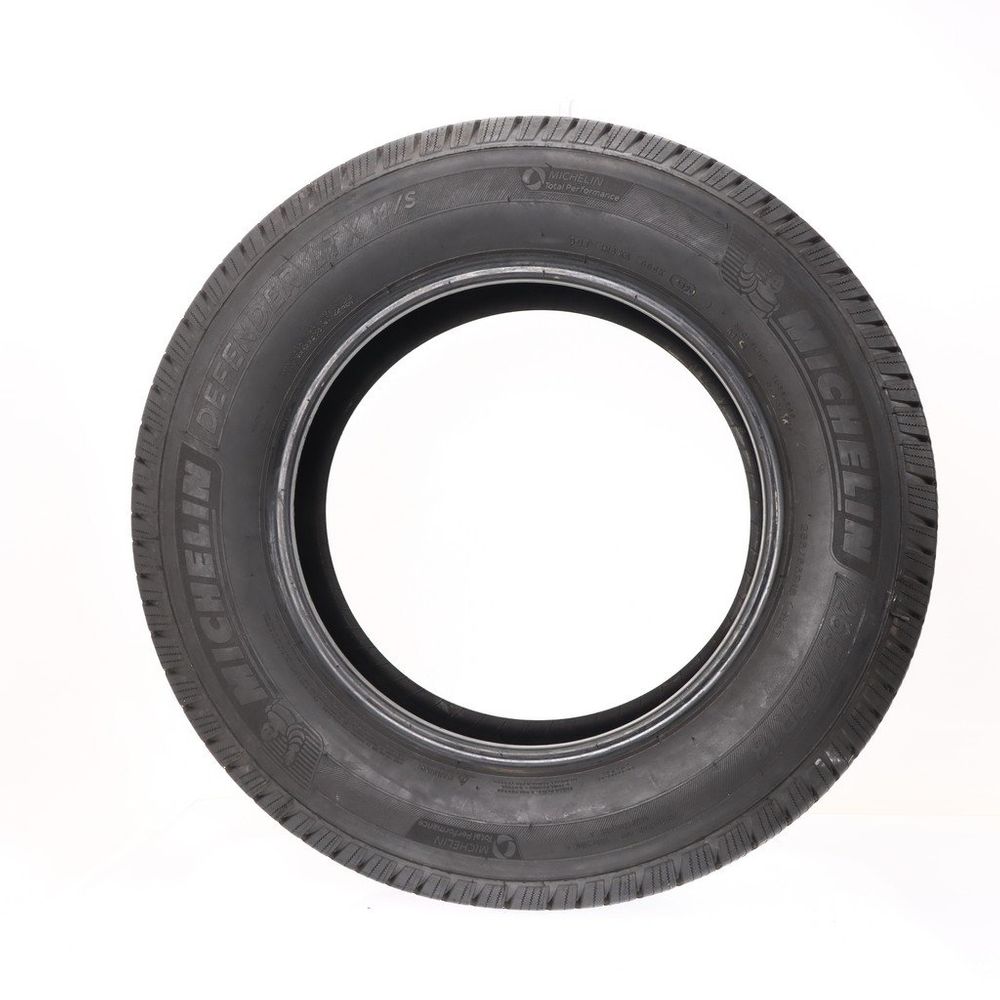 Set of (2) Used 265/65R18 Michelin Defender LTX M/S 114T - 11-11.5/32 - Image 3