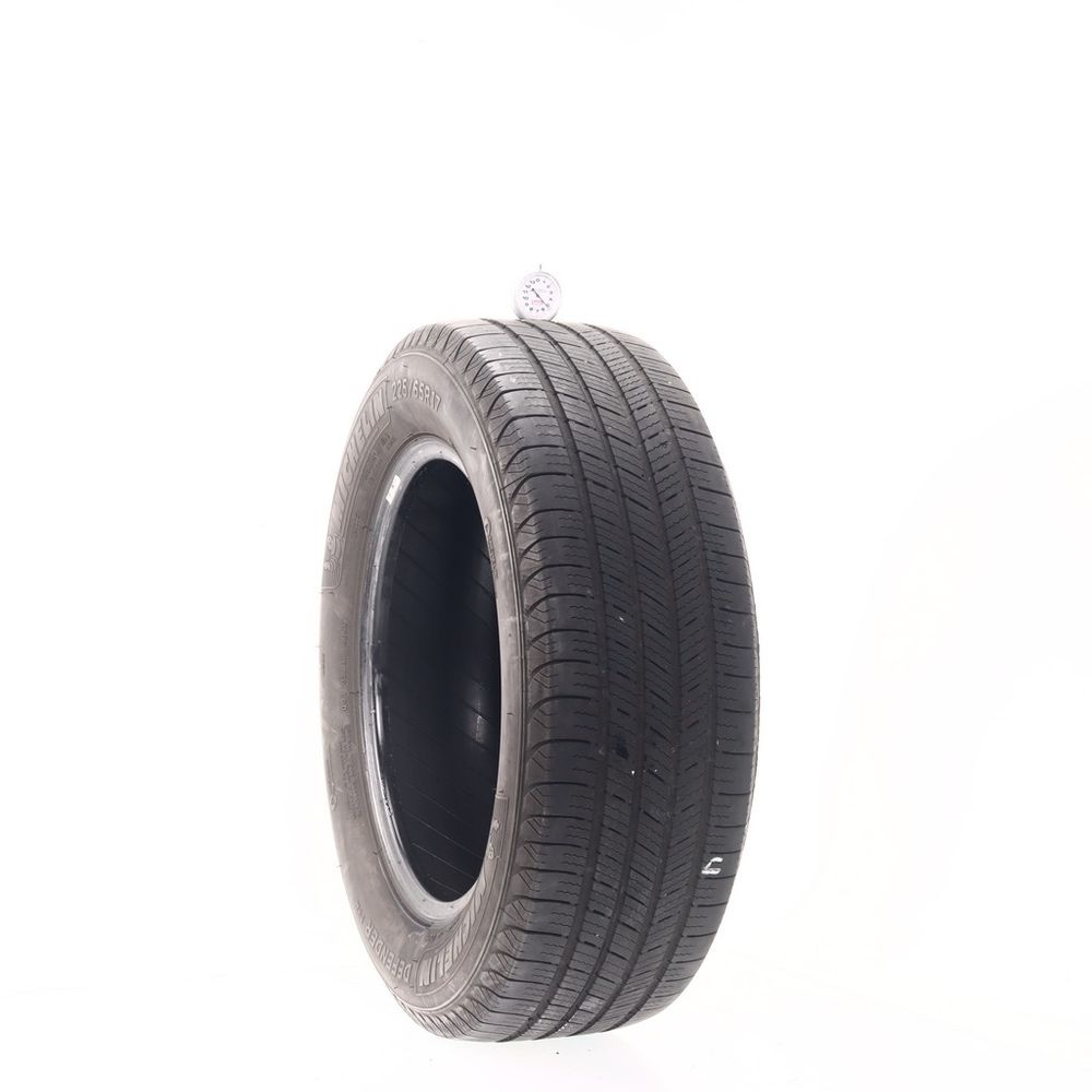 Used 225/65R17 Michelin Defender T+H 102H - 5/32 - Image 1