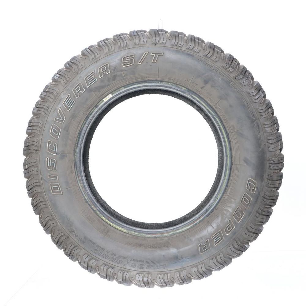 Used LT 235/80R17 Cooper Discoverer S/T 120/117Q E - 8.5/32 - Image 3