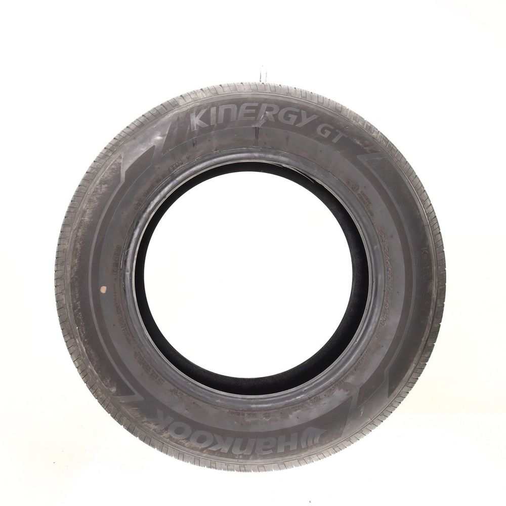 Set of (2) Used 235/65R17 Hankook Kinergy GT 104H - 7.5-8.5/32 - Image 3