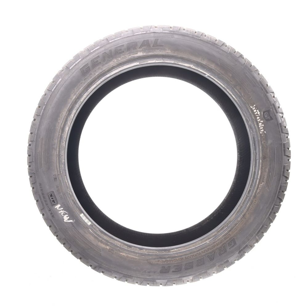 Used 285/45R22 General Grabber APT 114H - 12.5/32 - Image 3