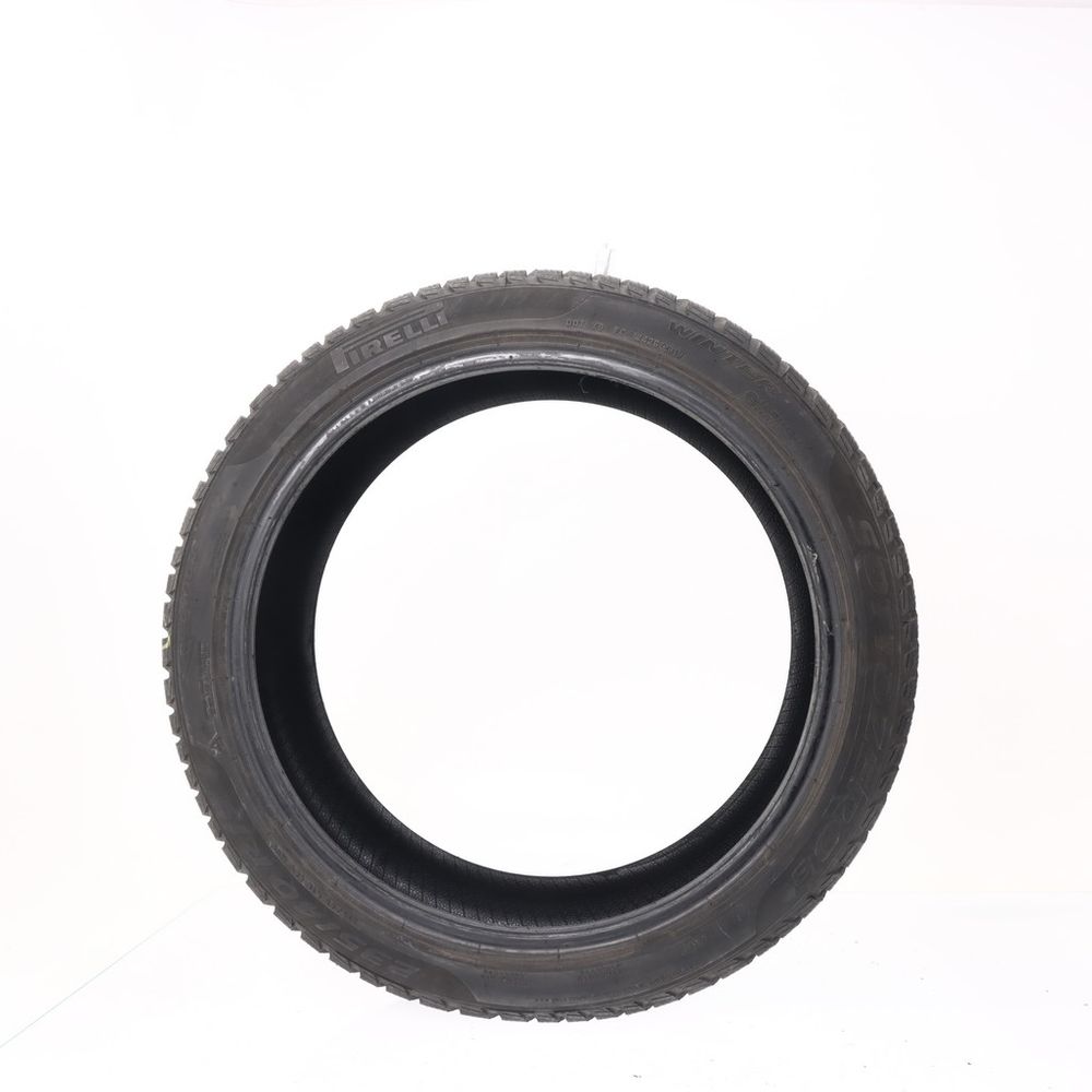 Used 235/40R19 Pirelli Winter Sottozero 3 96V - 7.5/32 - Image 3