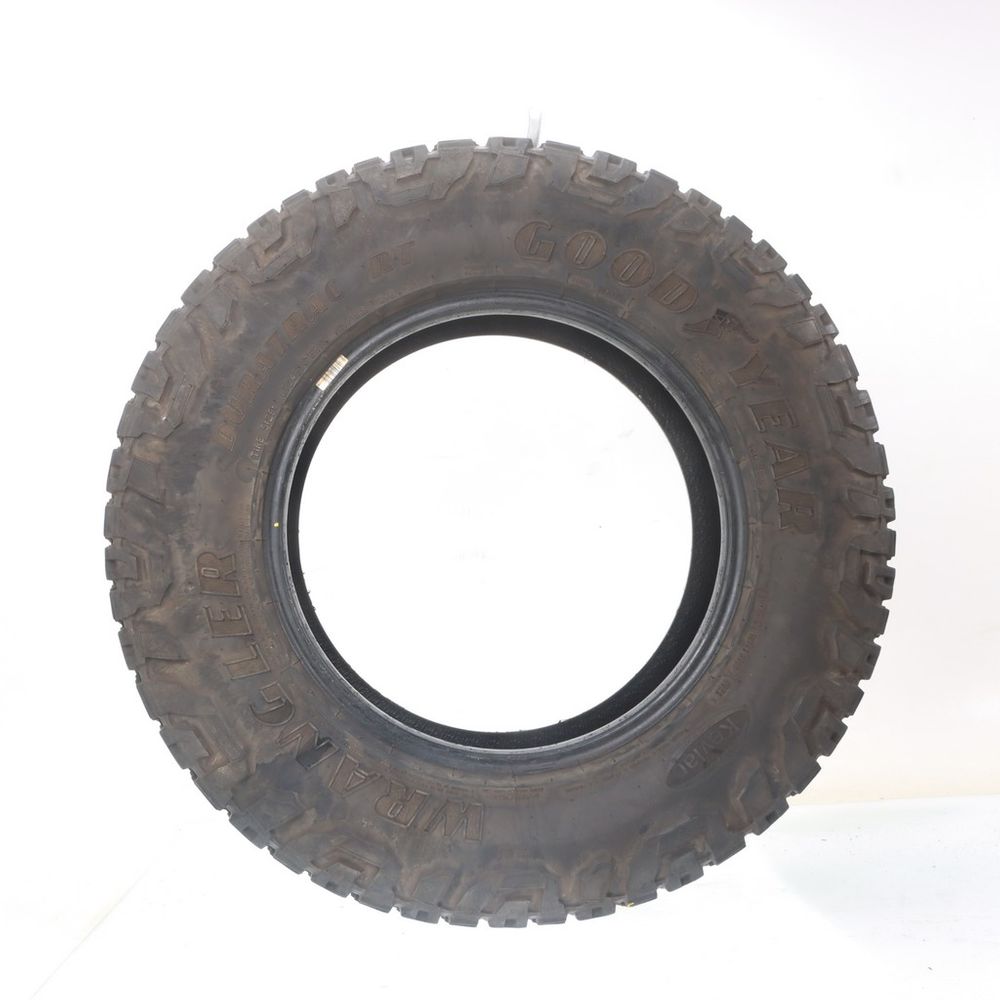 Used LT 245/75R17 Goodyear Wrangler Duratrac RT Kevlar 121/118S E - 10.5/32 - Image 3