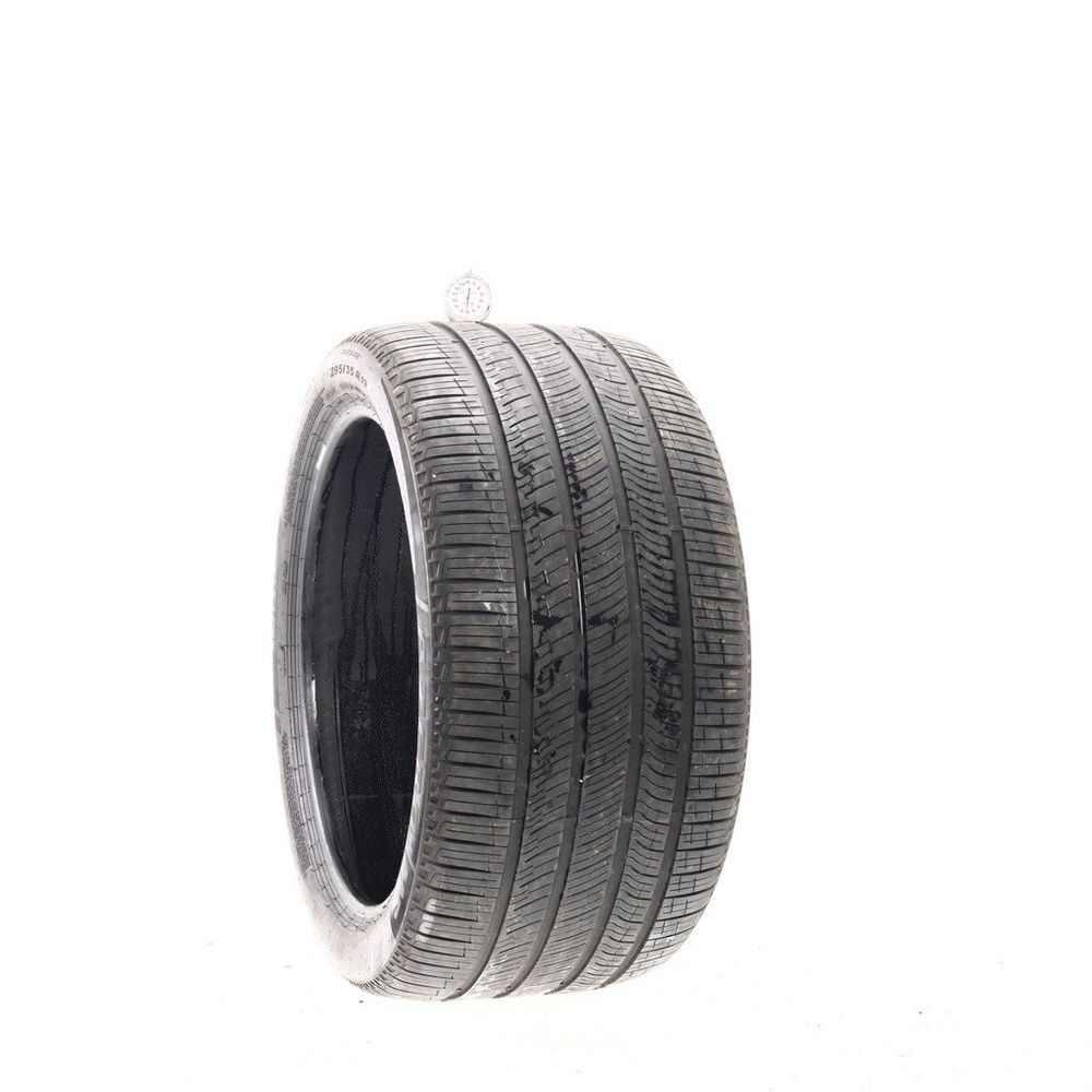Set of (2) Used 295/35R19 Pirelli P Zero MS MO1 Ext Run flat 104V - 7-8.5/32 - Image 1