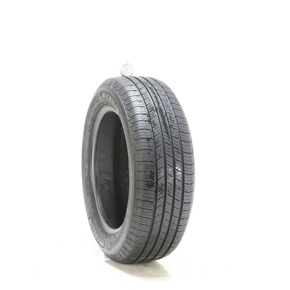 Used 215/60R17 Michelin Defender T+H 96H - 8.5/32 - Image 1