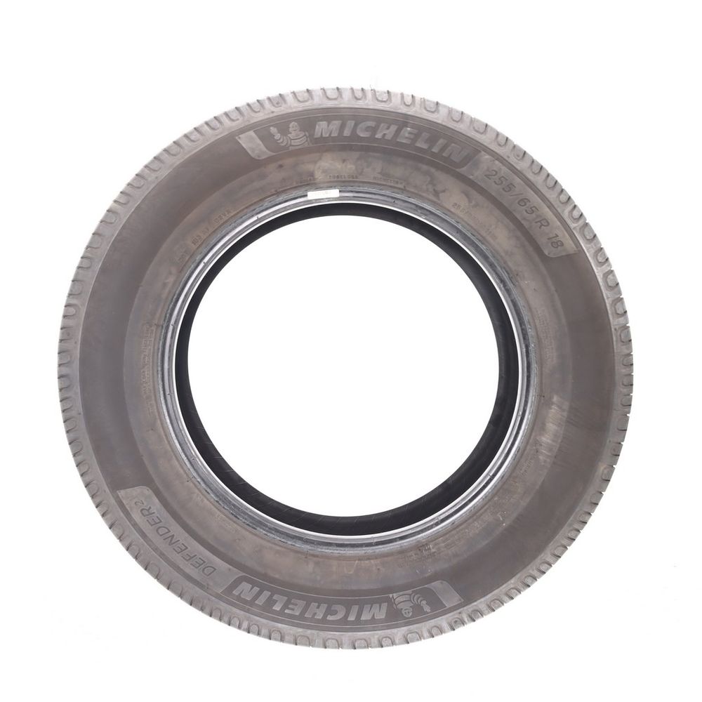 Set of (2) Used 255/65R18 Michelin Defender 2 111H - 7-7.5/32 - Image 3