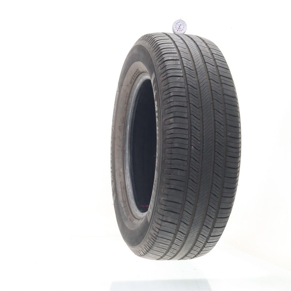 Set of (2) Used 255/65R18 Michelin Defender 2 111H - 7-7.5/32 - Image 4
