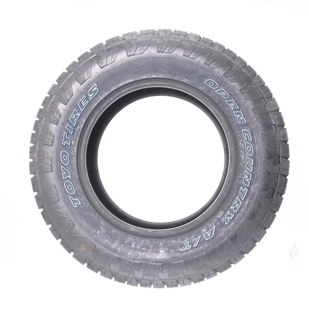 New LT 275/70R18 Toyo Open Country A/T III 125/122S E - Image 3