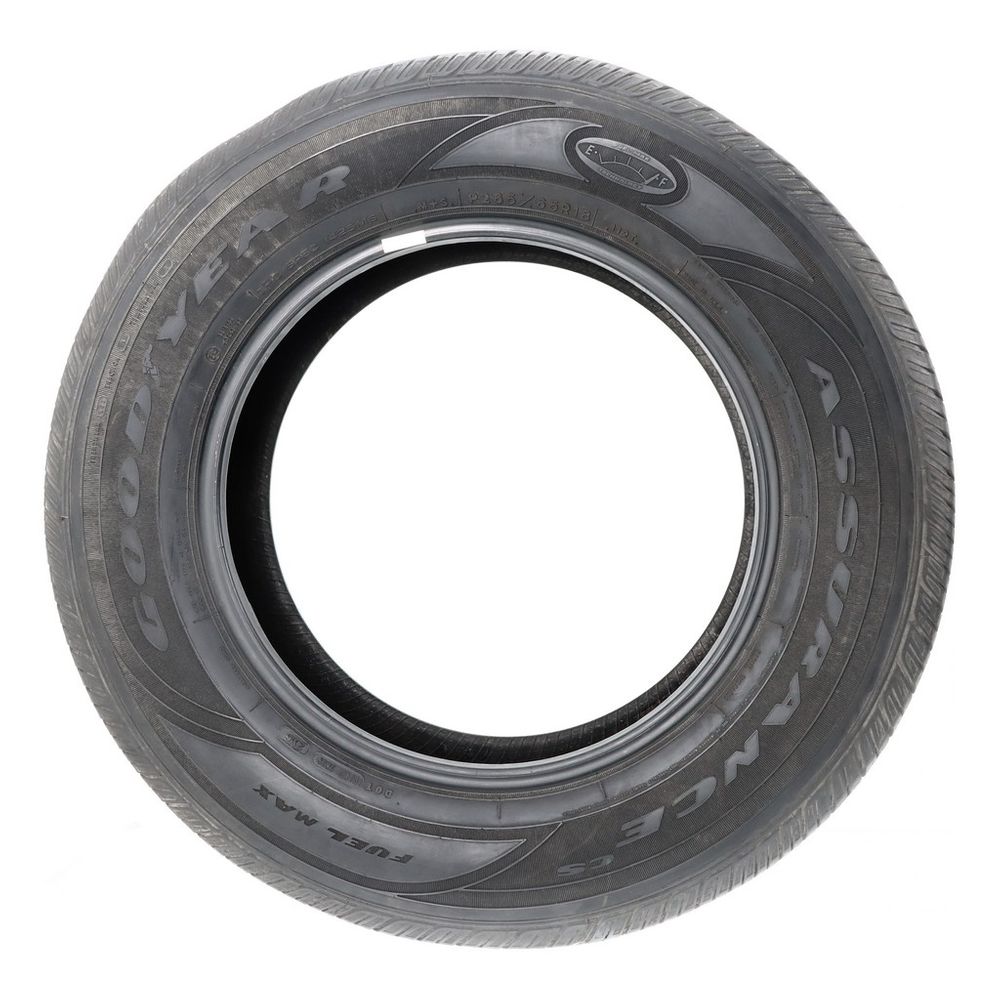 Used 265/65R18 Goodyear Assurance CS Fuel Max 112T - 9/32 - Image 3
