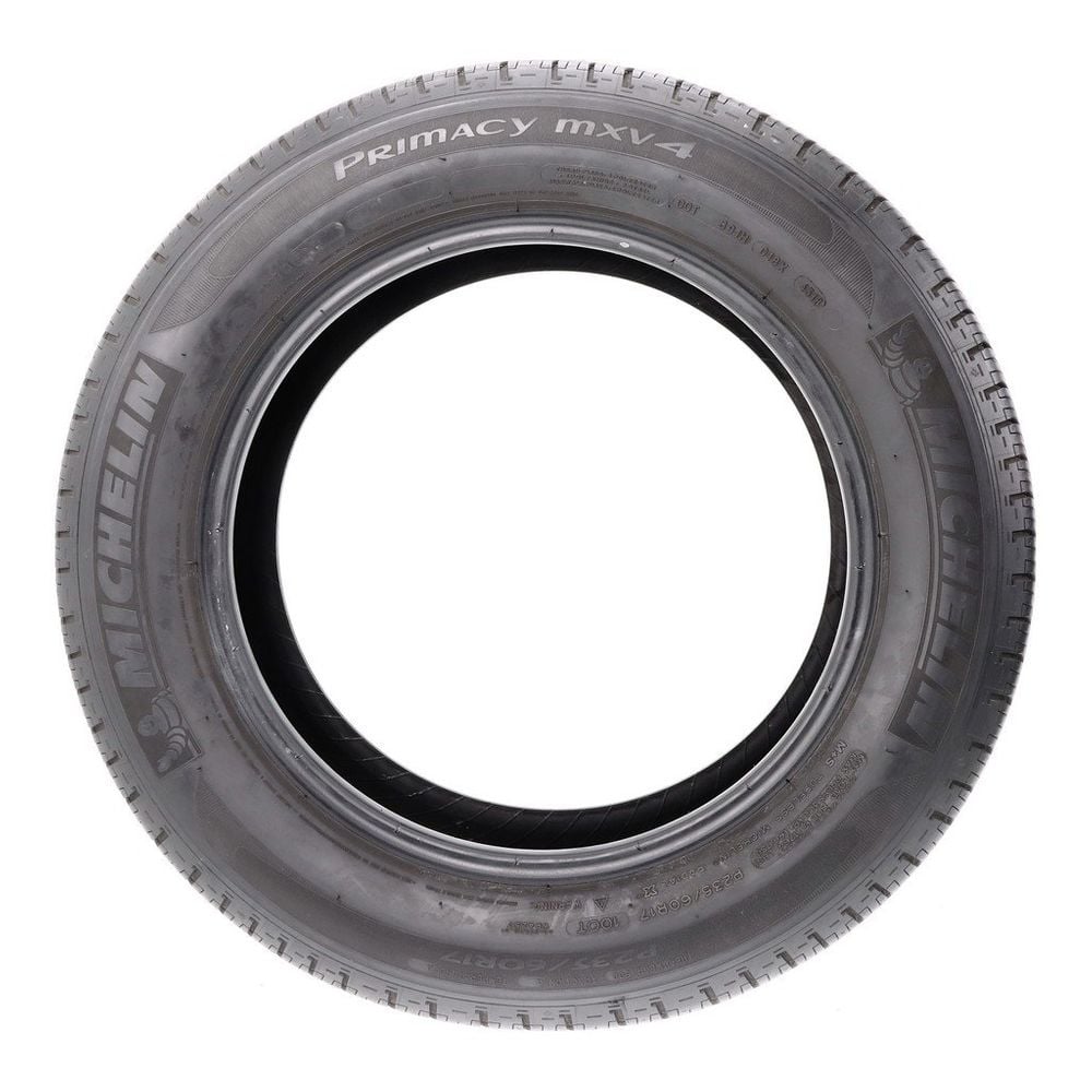 Set of (2) Used 235/60R17 Michelin Primacy MXV4 100T - 8/32 - Image 3