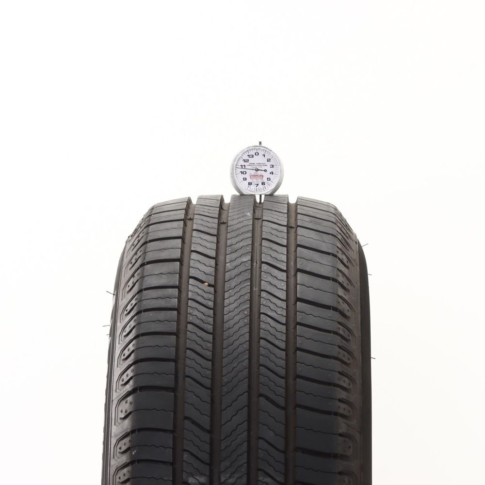 Set of (2) Used 225/65R17 Michelin Defender 2 102H - 10-10.5/32 - Image 5