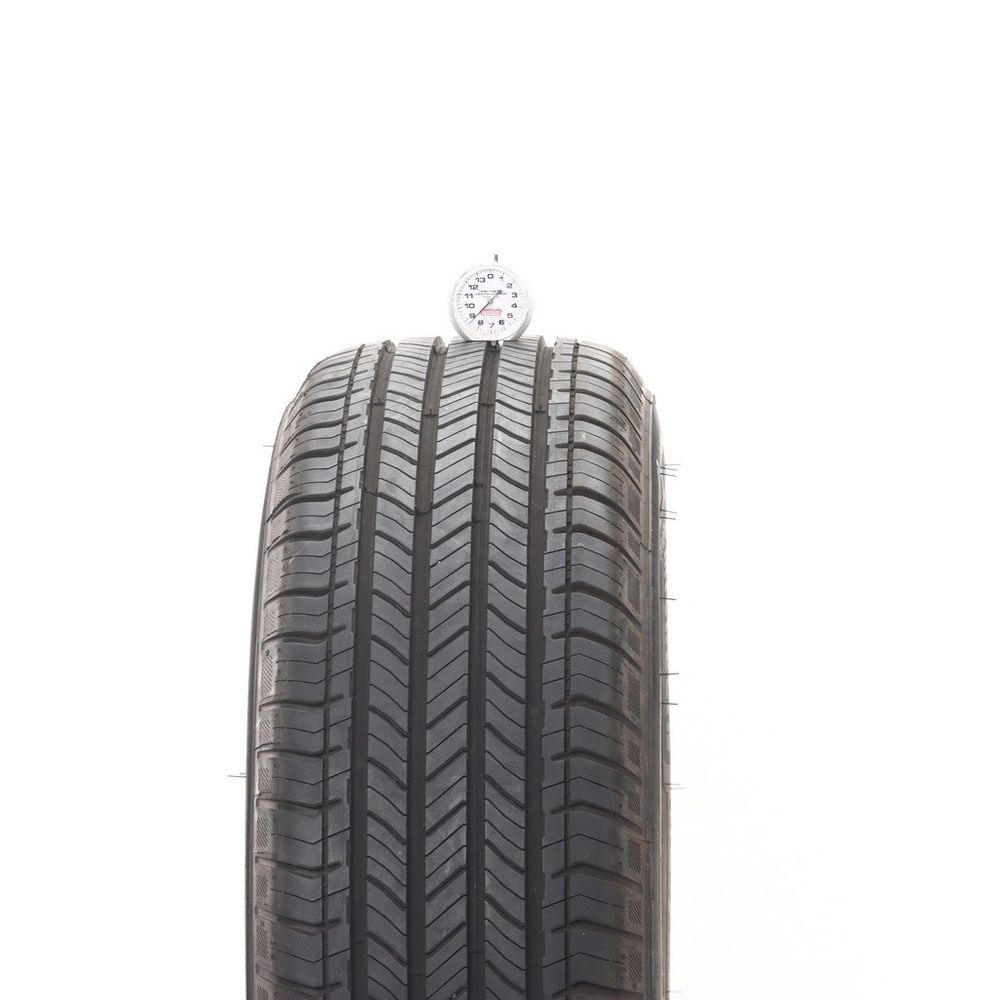 Set of (2) Used 235/65R17 Michelin Primacy All Season 104H - 8.5-9/32 - Image 2