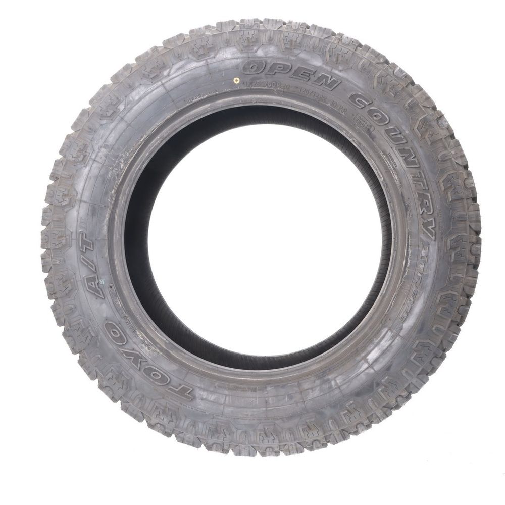 New LT 285/60R20 Toyo Open Country A/T II 125/122R E - Image 3