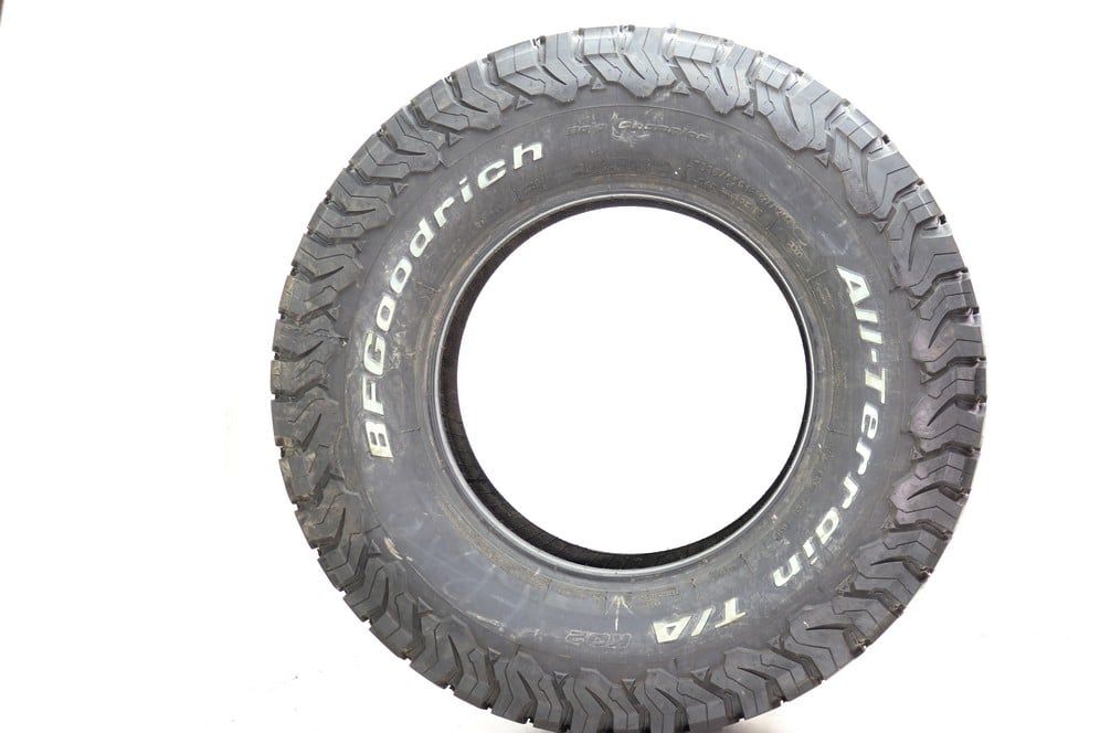 Used LT 325/65R18 BFGoodrich All-Terrain T/A KO2 127/124R E - 13/32 - Image 3