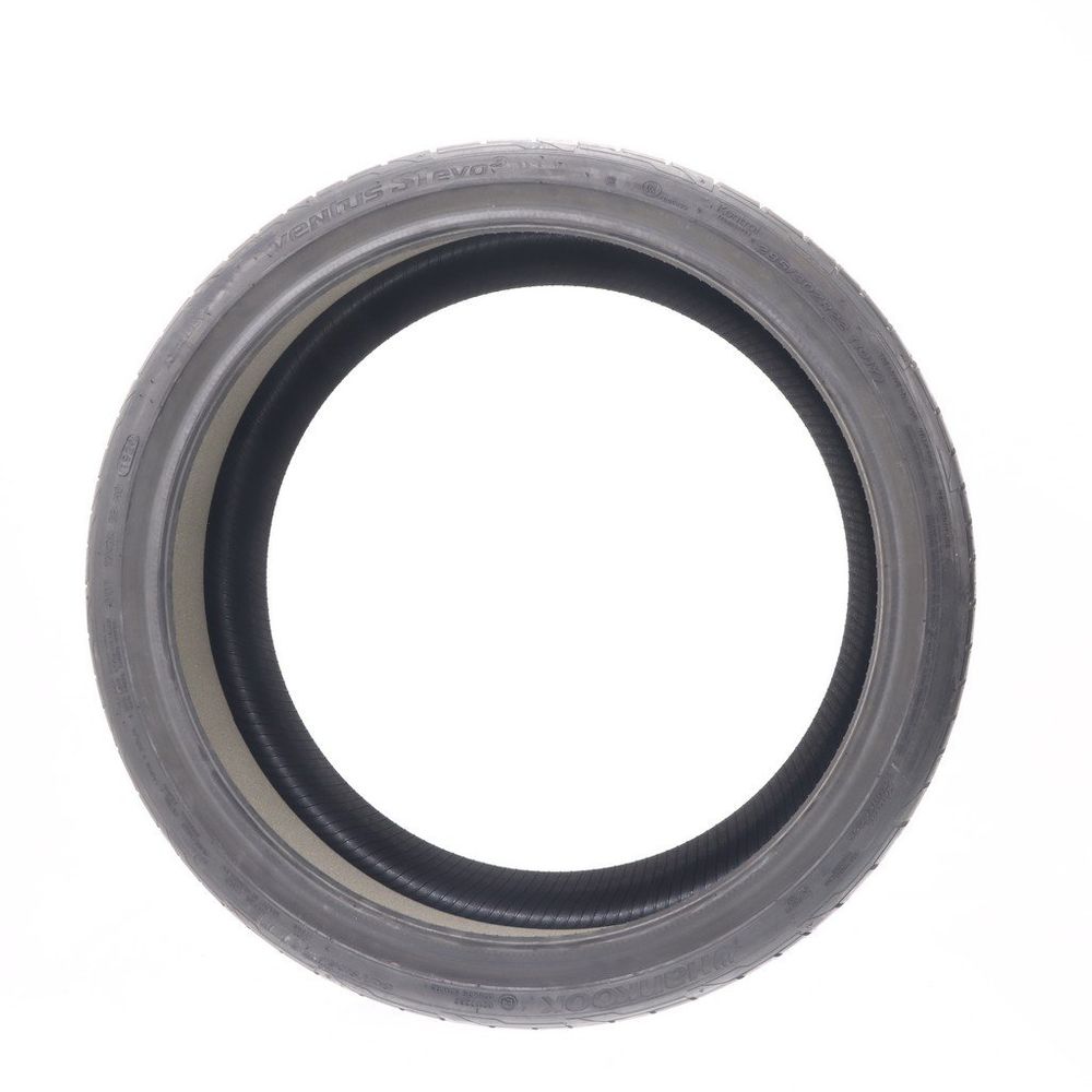 New 285/30ZR22 Hankook Ventus S1 evo3 Sound Absorber 101Y - Image 3