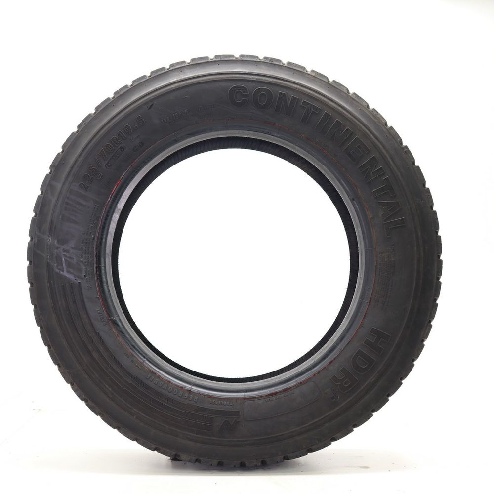 Used 225/70R19.5 Continental HDR 128/126N - 14/32 - Image 3