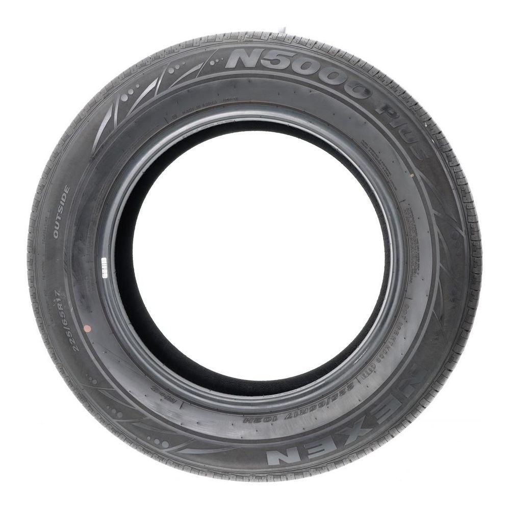 Set of (4) Used 225/65R17 Nexen N5000 Plus 102H - 7.5/32 - Image 3