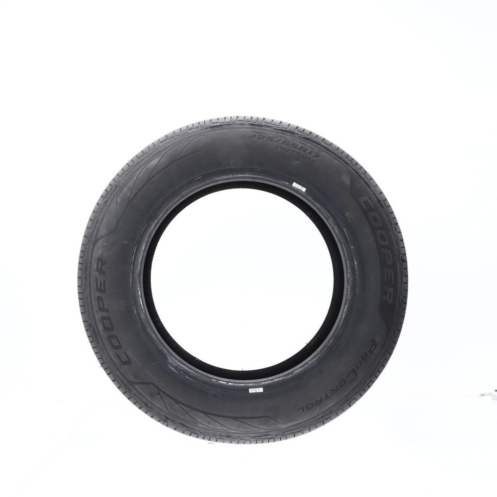 Set of (4) New 225/65R17 Cooper ProControl 102H - Image 3