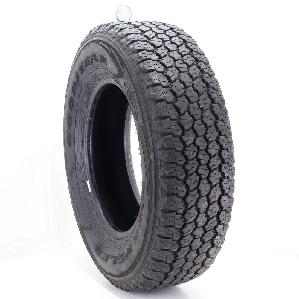 Set of (2) Used LT 245/75R17 Goodyear Wrangler All-Terrain Adventure Kevlar 121/118S - 10-11/32 - Image 4