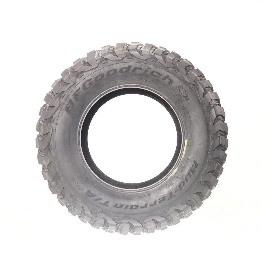 New LT 265/70R16 BFGoodrich Mud-Terrain T/A KM3 121/118Q E - Image 3