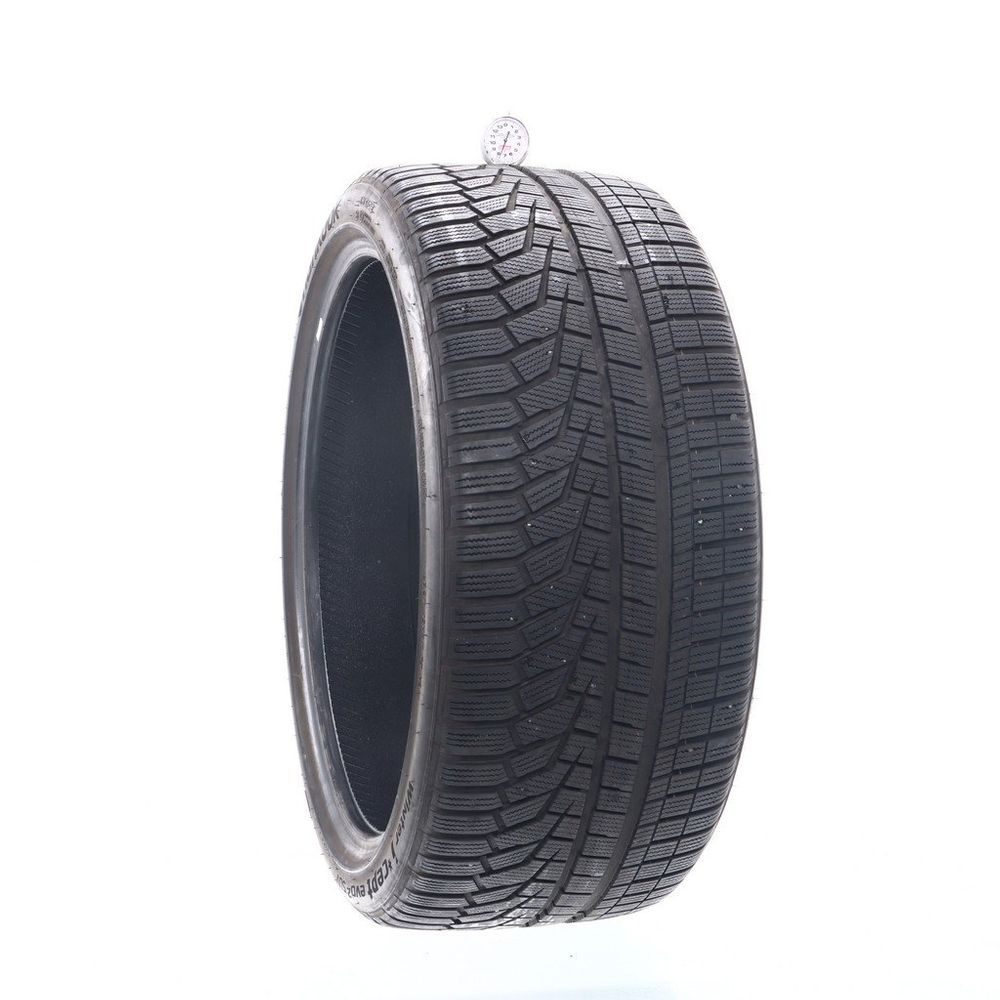 Used 295/35R23 Hankook Winter iCept evo2 SUV (W320A) 108W - 7.5/32 - Image 1