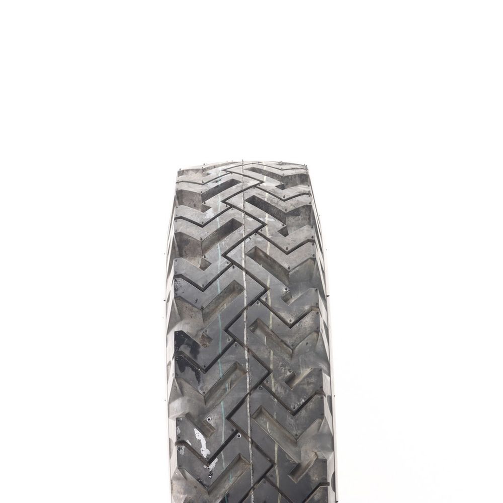 Used 7.5-16 Deestone Extra Traction 116/112L - 17/32 - Image 2