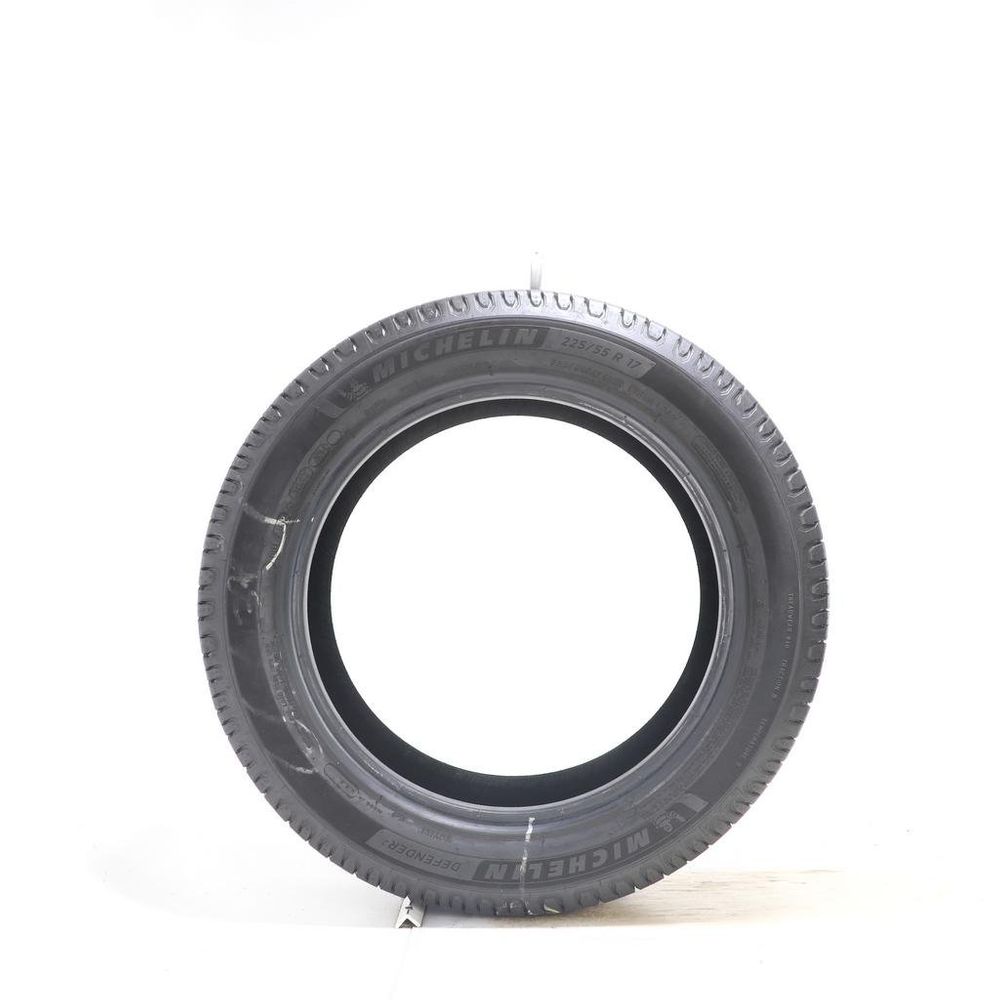 Set of (4) Used 225/55R17 Michelin Defender 2 101H - 9.5-10/32 - Image 3