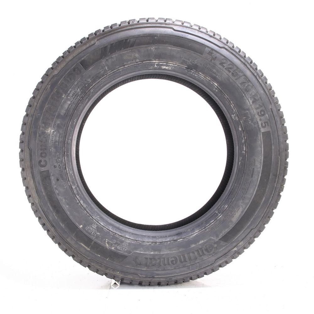 Driven Once 225/70R19.5 Continental Conti Hybrid HD3 ContiLifeCycle 128/126N - 18/32 - Image 3