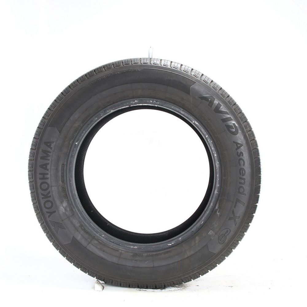 Set of (2) Used 235/65R17 Yokohama Avid Ascend LX 104H - 8.5-10/32 - Image 3
