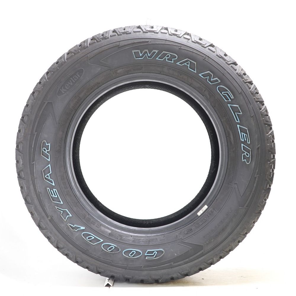 Set of (2) Used LT 275/65R18 Goodyear Wrangler All-Terrain Adventure Kevlar 123/120S E - 10.5-11.5/32 - Image 3