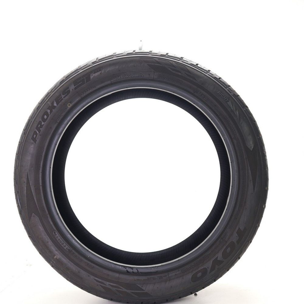 Set of (2) Used 295/40R20 Toyo Proxes ST III 110V - 8-8.5/32 - Image 3