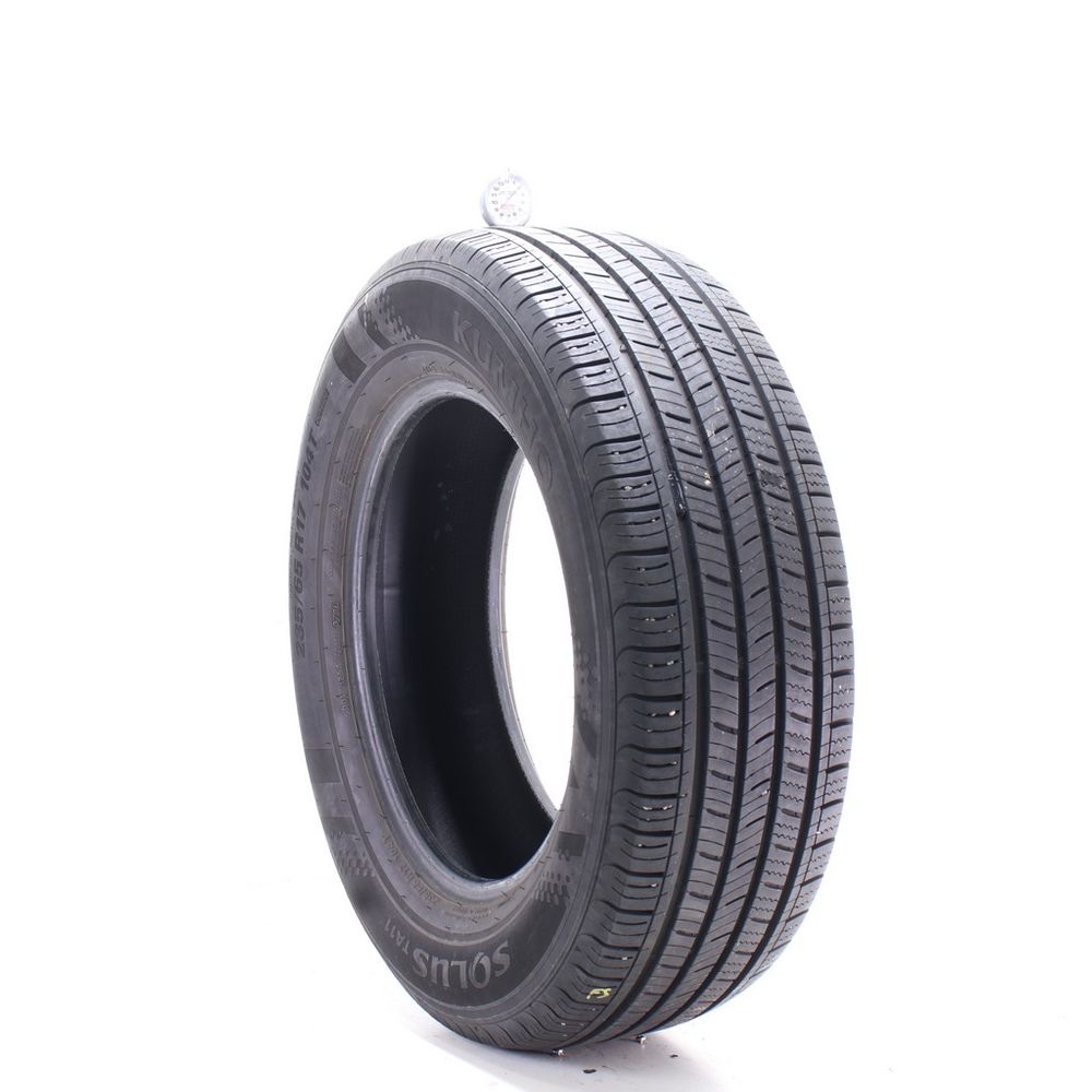 Used 235/65R17 Kumho Solus TA11 104T - 8.5/32 - Image 1