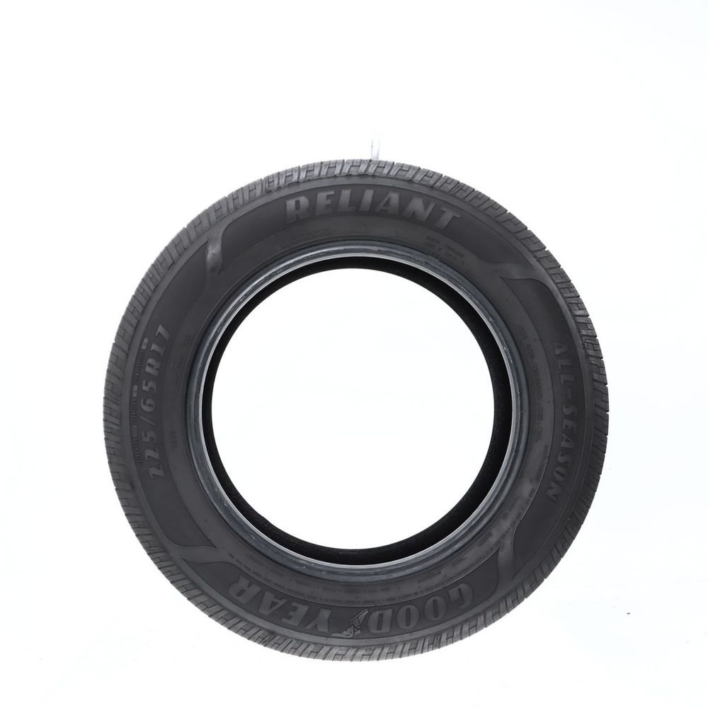 Set of (2) Used 225/65R17 Goodyear Reliant All-season 102H - 5-5.5/32 - Image 3