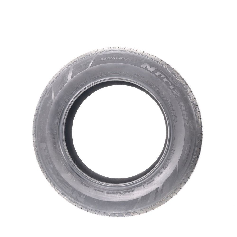 Set of (4) New 225/65R17 Nexen N'Priz RH7 102H - Image 3