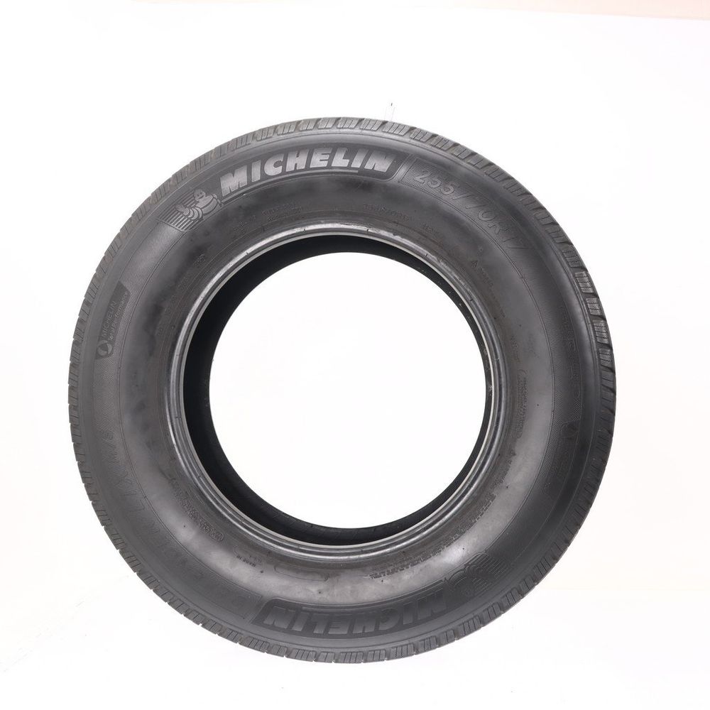 Set of (2) Used 255/70R17 Michelin Defender LTX M/S 112T - 6-7.5/32 - Image 3