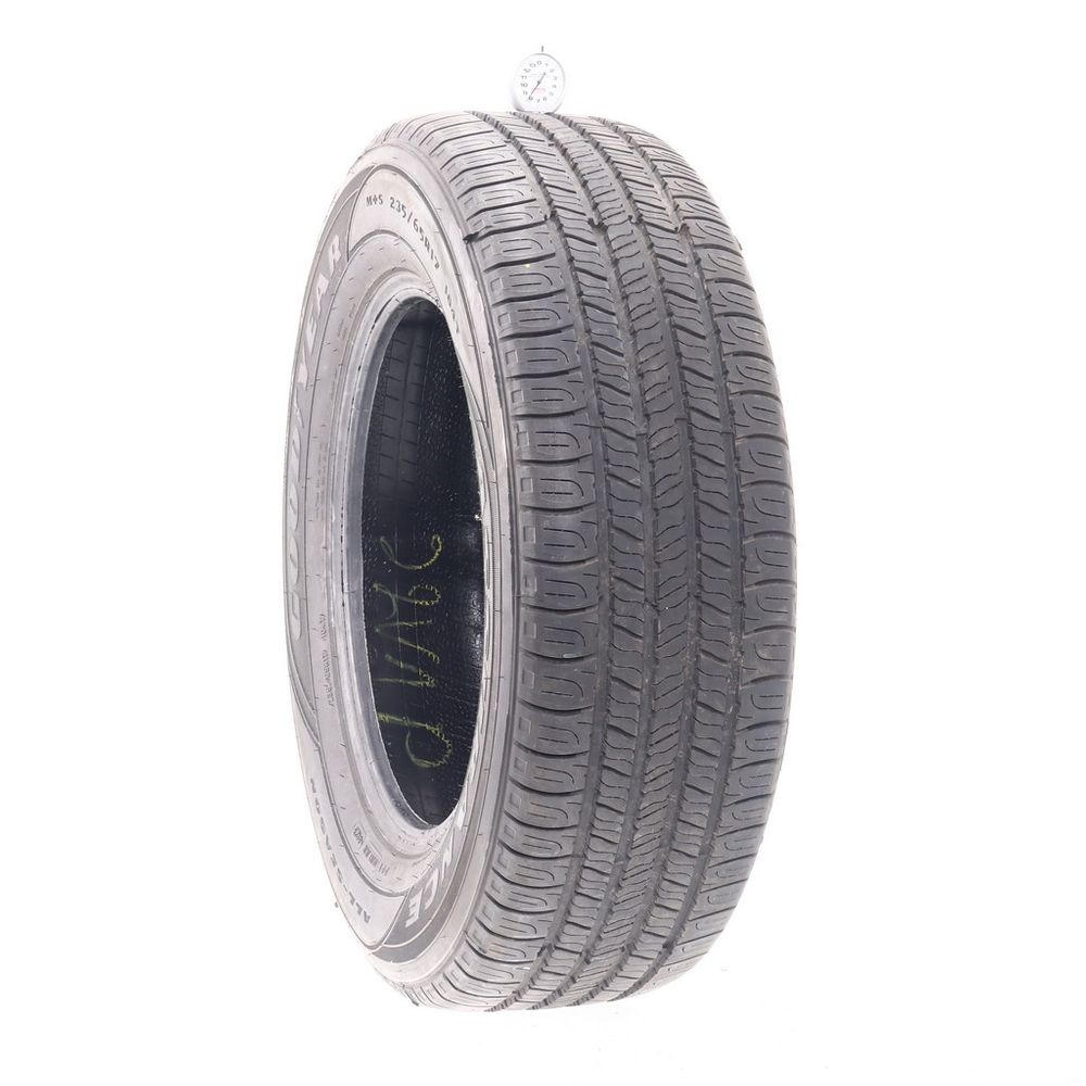 Set of (4) Used 235/65R17 Goodyear Assurance All-Season 104T - 6.5-8/32 - Image 4