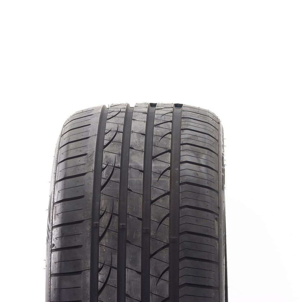 New 245/40ZR18 Fortune Viento FSR702 97Y - Image 2