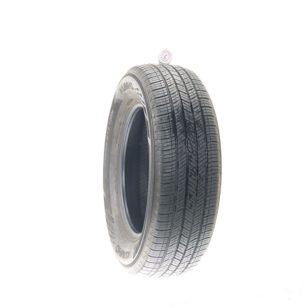 Used 235/65R17 Kumho Solus TA51a 104H - 7.5/32 - Image 1
