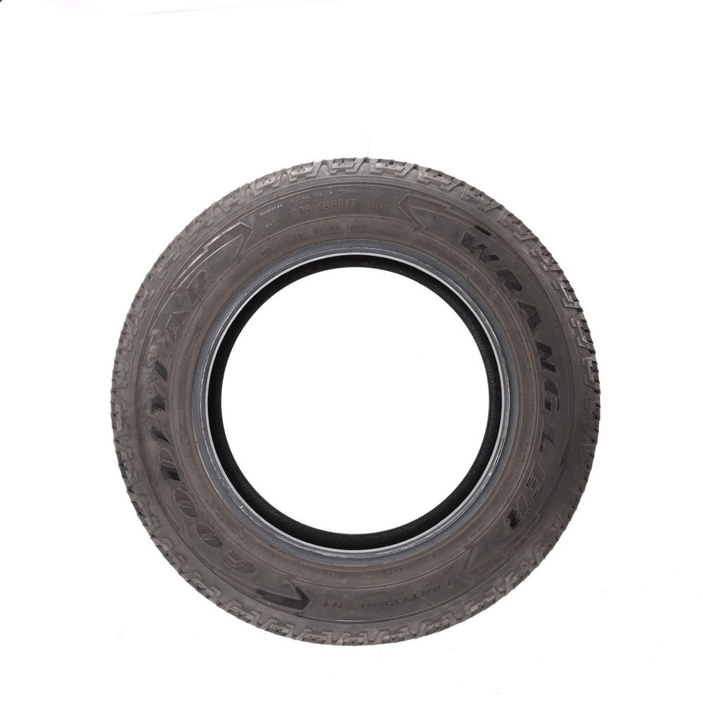 Used 235/65R17 Goodyear Wrangler Fortitude HT 104T - 9.5/32 - Image 3
