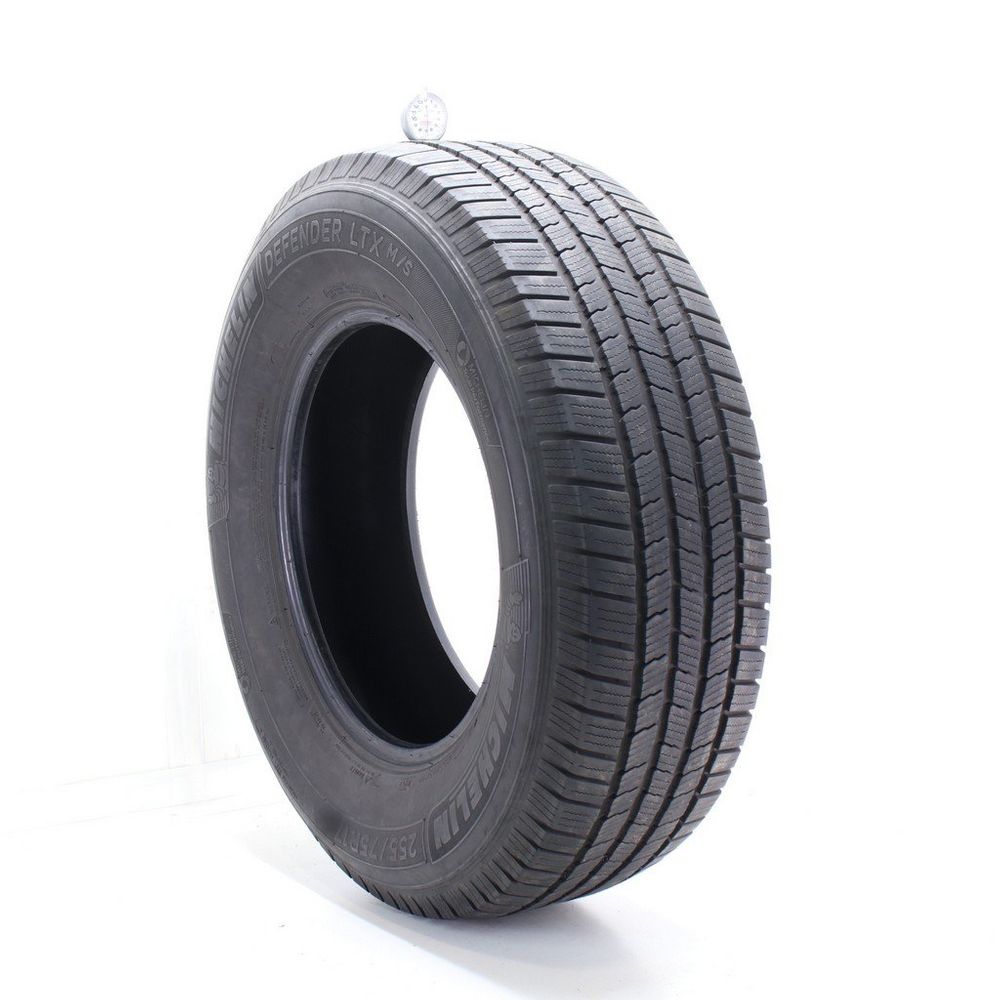Set of (2) Used 255/75R17 Michelin Defender LTX M/S 115T - 6.5-8/32 - Image 1