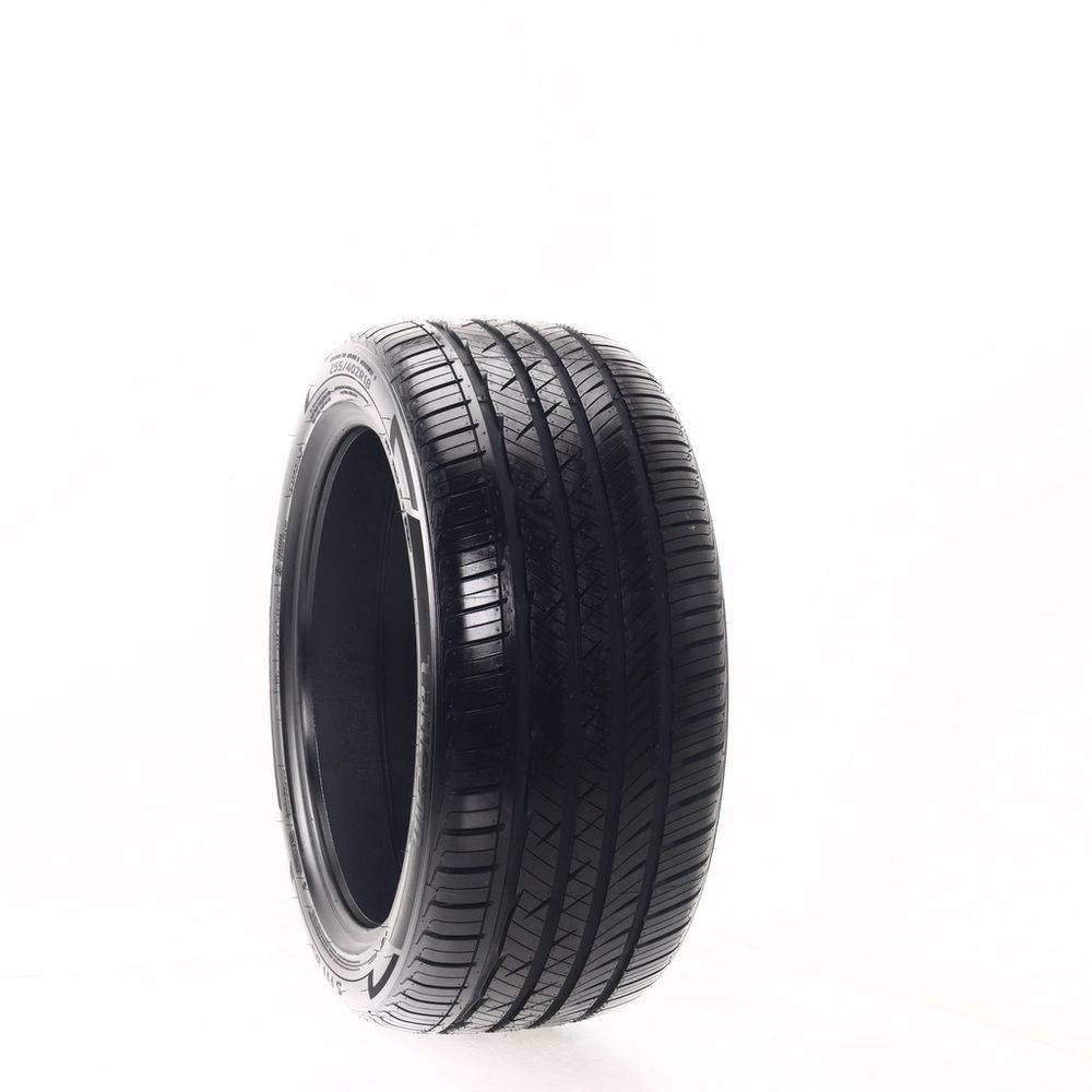 New 255/40ZR18 Laufenn S Fit AS 95W - Image 1