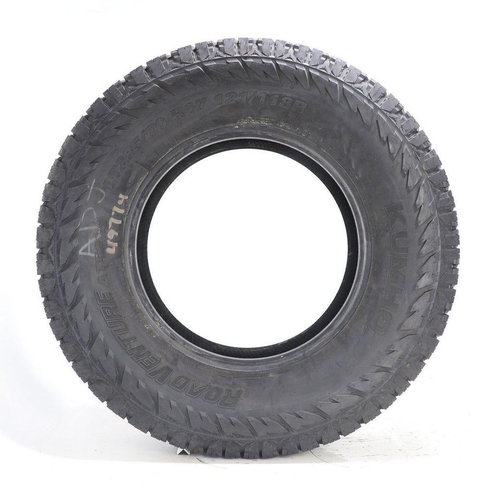 Set of (2) Used LT 285/70R17 Kumho Road Venture AT52 121/118R E - 15-16/32 - Image 6