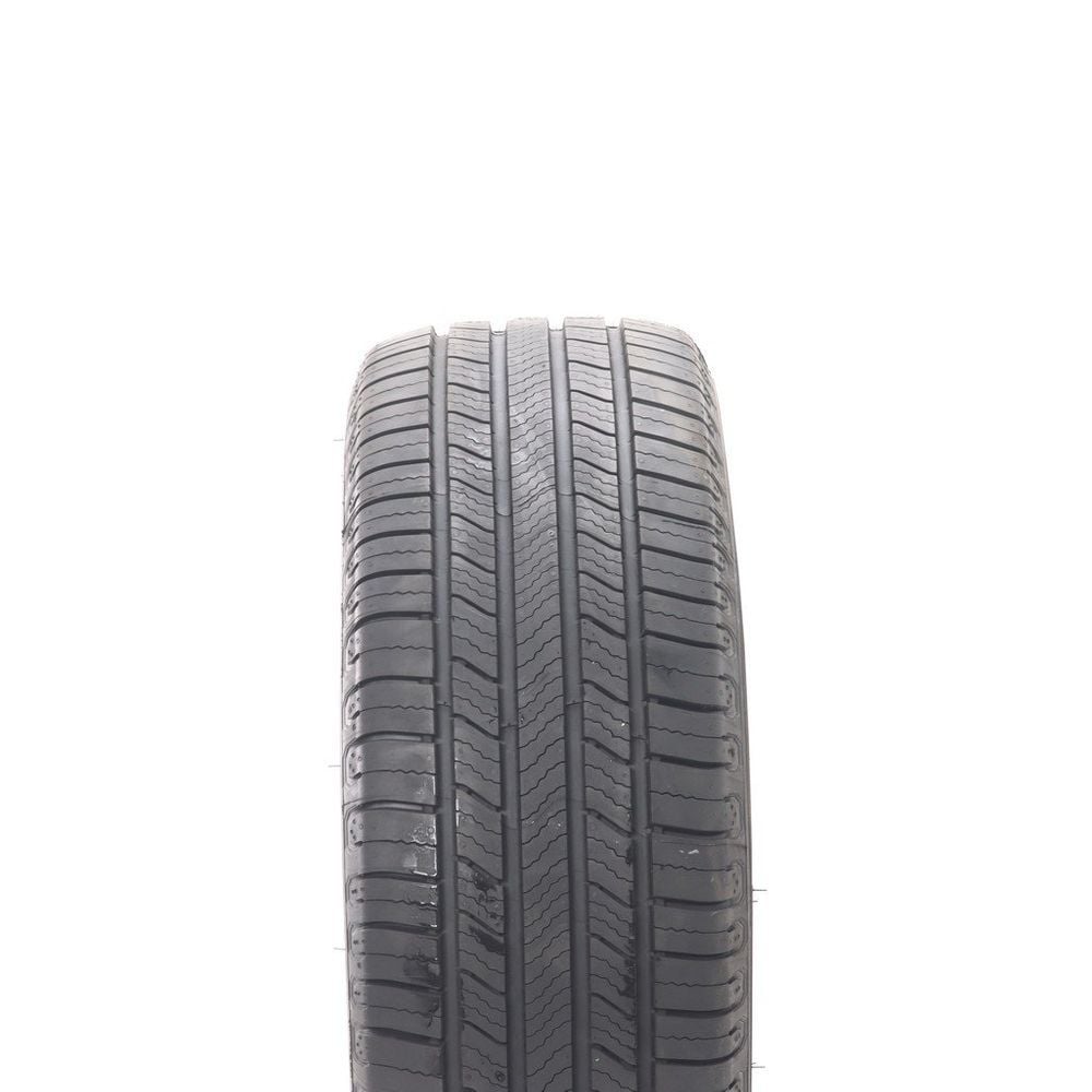 Set of (4) Driven Once 235/55R18 Michelin Defender 2 104H - 11/32 - Image 2