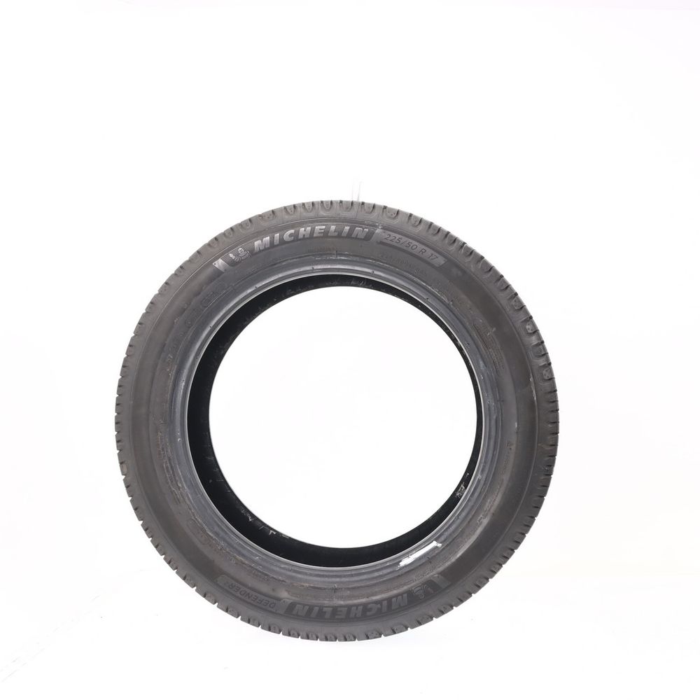 Set of (2) Used 225/50R17 Michelin Defender 2 98H - 7.5/32 - Image 3