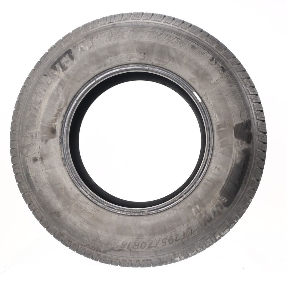 Used LT 295/70R18 Michelin Defender LTX M/S 129/126R E - 7.5/32 - Image 3