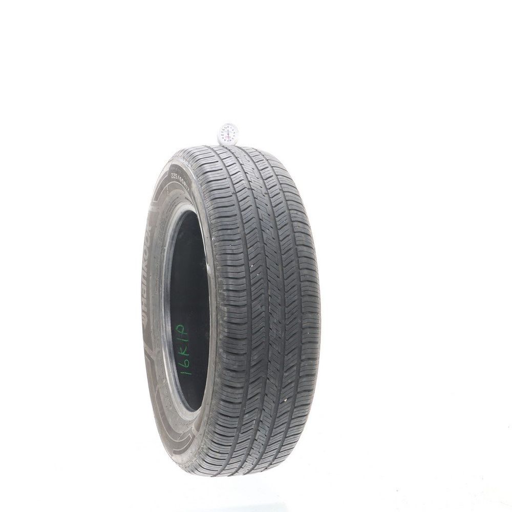 Set of (2) Used 225/65R17 Hankook Kinergy ST 102T - 6.5-7.5/32 - Image 1